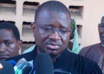 Le collectif de Kaporo Rails et environs poursuit en justice l’ex ministre Ibrahima Kourouma