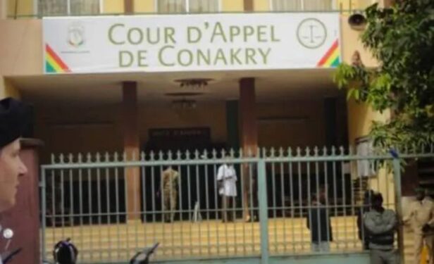 Le ministre Wright suspend trois magistrats de la Cour d’appel de Conakry