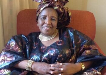 Doussou Condé affirme que le colonel Doumbouya veut conserver le pouvoir