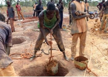 Une injonction de poursuites contre le préfet de Siguiri