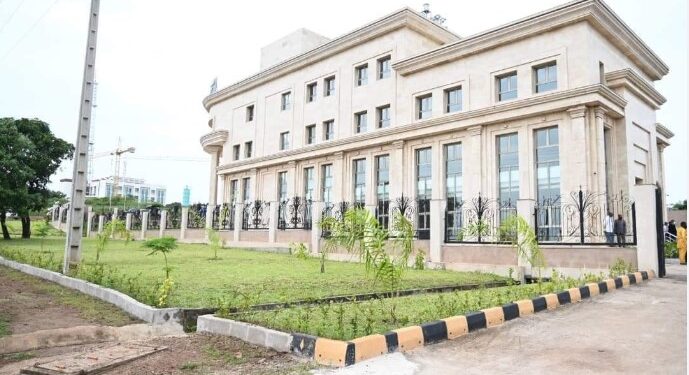 Trois nouveaux ambassadeurs nommés par le colonel Doumbouya