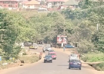 Une fille de 4 ans retrouvée morte derrière une cour à Kobaya