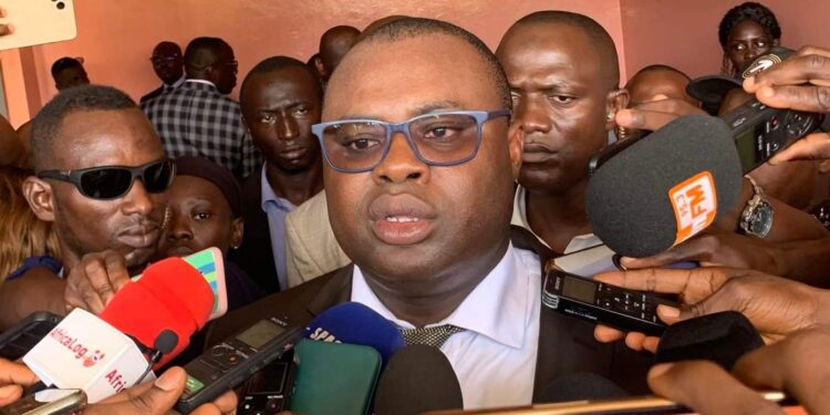 Le PM Gomou a rencontré les principales coalitions politiques du pays