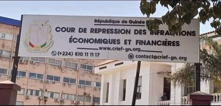 Trois personnes condamnées par la CRIEF pour « trafic illicite de médicaments »