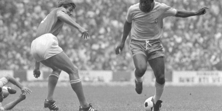 Pelé, le meilleur joueur de football de tous les temps est mort (Portrait)