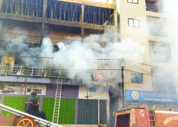 Un incendie ravage 5 magasins abritant plus de 10 conteneurs de marchandises