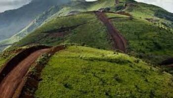 Quelle solution pour le développement du projet Simandou ?