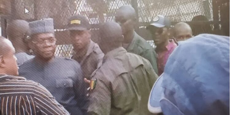 Détenu par la CRIEF, l&rsquo;ex PM devra encore attendre