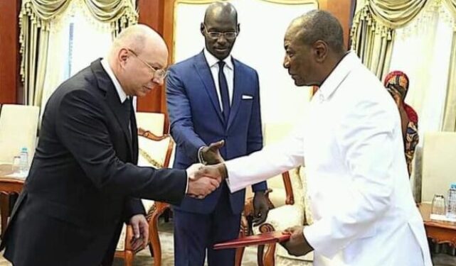 Contrats d’armements : Pourquoi Alpha avait refusé de payer les dettes de l’Etat…