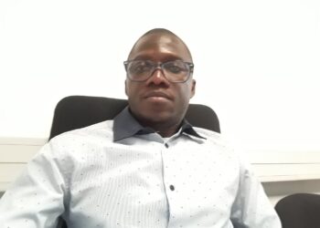 Le scientifique René Tato Loua parle des fissures d’origine inconnue sur des bâtiments à Nongo Contéyah