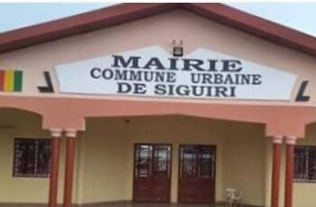 Naboun (Siguiri): affrontement entre citoyens autour d’un domaine, mairie saccagée, deux blessés graves