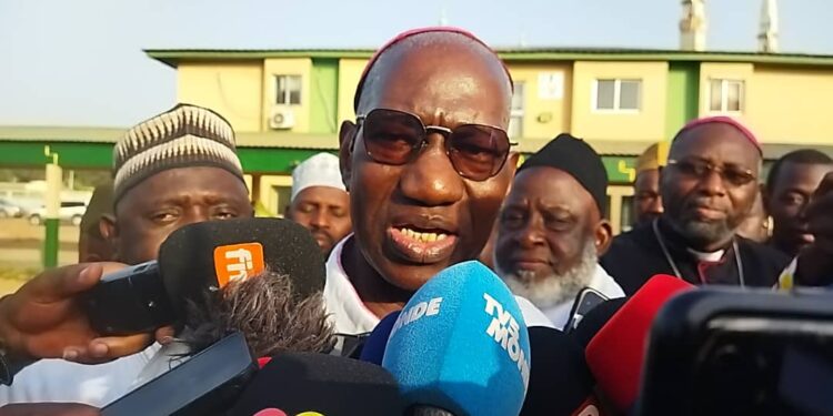 Les leaders religieux évoquent des « cas urgents » à résoudre…