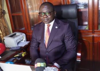 Le ministre Wright suspend le procureur de Labé Israël Kpoghomou pour « faute professionnelle »