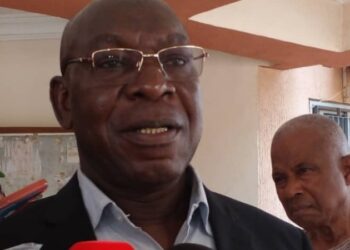 URGENT-Le ministre Mory Condé suspend le gouverneur de Kankan pour « inaction »