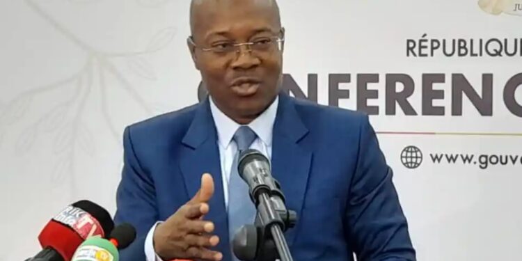 Dépouille de Hadja Djenè Kaba : « elle aura droit à tous les honneurs dus à son rang » (Ousmane Gaoual)