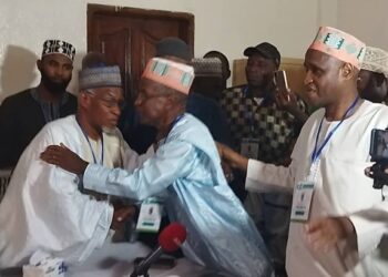 CULTURE- Les leaders de la Coordination Foulbè Hal Pular fument le calumet de la paix