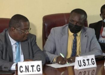 Un groupe de centrales syndicales met la pression sur la junte militaire