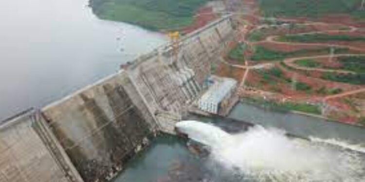 La desserte régulière en courant électrique, un casse-tête pour le gouvernement Gomou