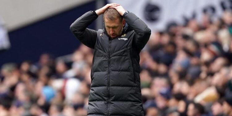 Le manager de Chelsea, Graham Potter, viré après la défaite contre Aston Villa