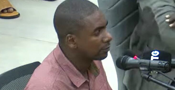 Une victime des tortures du 28 septembre 2009 charge le sergent Paul Mansa Guilavogui