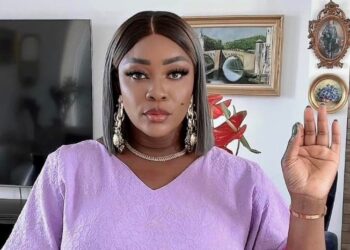 PEOPLE : Le gouvernement ivoirien rabat le caquet à l&rsquo;influenceuse « coach Hamond Chic » qui conseillait la Bétadine pour les toilettes intimes des femmes