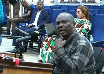 PROCES 28 SEPT- « J&rsquo;ai vu un béret rouge égorger une jeune fille en détresse »