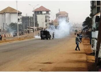 TRANSITION- Les Forces Vives de Guinée appellent à manifester, les forces de l&rsquo;ordre massivement déployées à Conakry