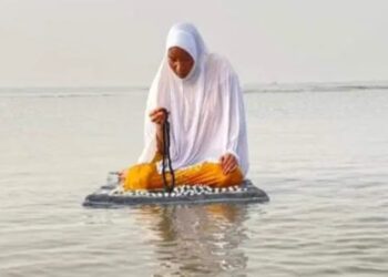 POLICE- Fanta Sangaré, la femme qui « prie sur l’eau » arrêtée dans une rocambolesque affaire de 148 millions gnf