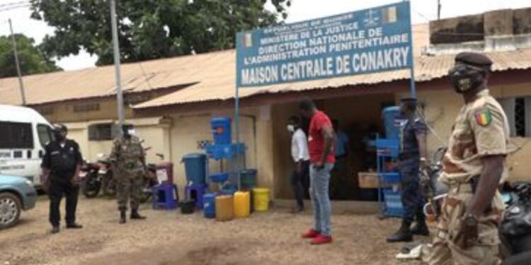 MASSACRE DU 28 SEPT. 2009 – La grève déclenchée par les gardes pénitentiaires ne permet pas la reprise du procès