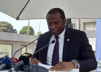 BCRG – Une affaire de 303 millions « d&rsquo;indemnités » mensuelles accordées aux membres du CA met sur la sellette la gestion du gouverneur Karamo Kaba