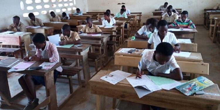 EXAMENS2023- Plus de 34% de réussite au BEPC (Listes PDF et Excel)