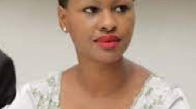 CRIEF- L’ex-députée Zenab Camara aussi autorisée à sortir du pays, Kim déjà parti