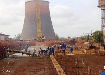 MINES- La SMB et l’Indien Nofsl s’activent autour de leurs projets de raffineries d’alumine…