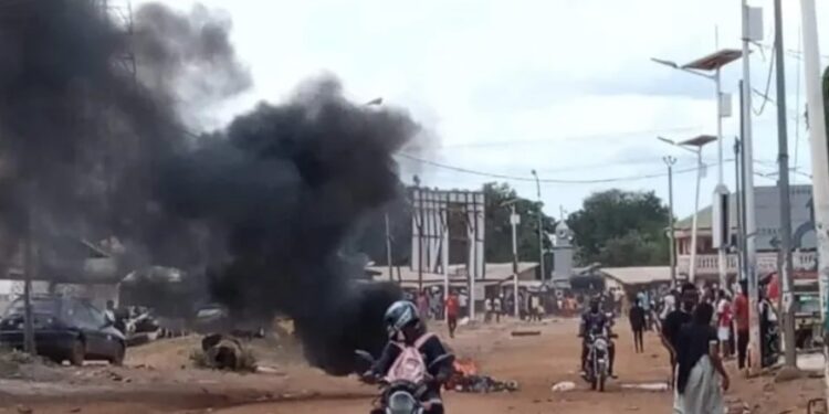 Dubreka : la ville paralysée par des manifestants en colère