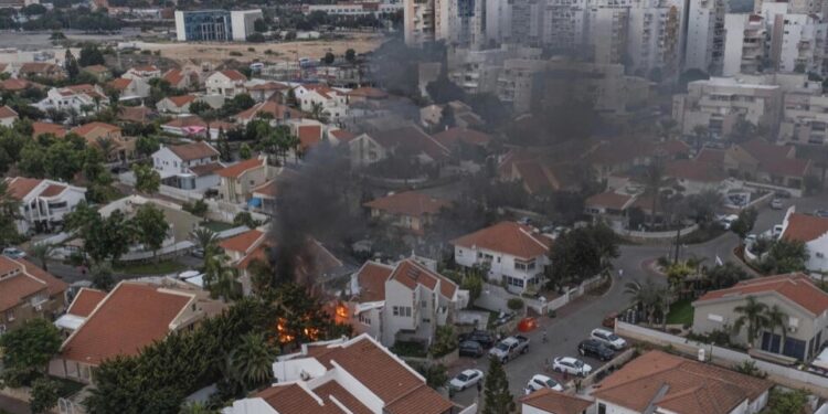 GUERRE ISRAEL/HAMAS- Plus de 600 morts côté israélien, au moins 100 prisonniers aux mains du Hamas