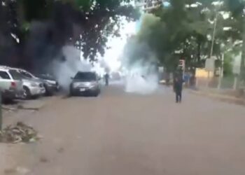 PRESSE- Marche de protestation des journalistes : les images des brutalités subies par nos confrères