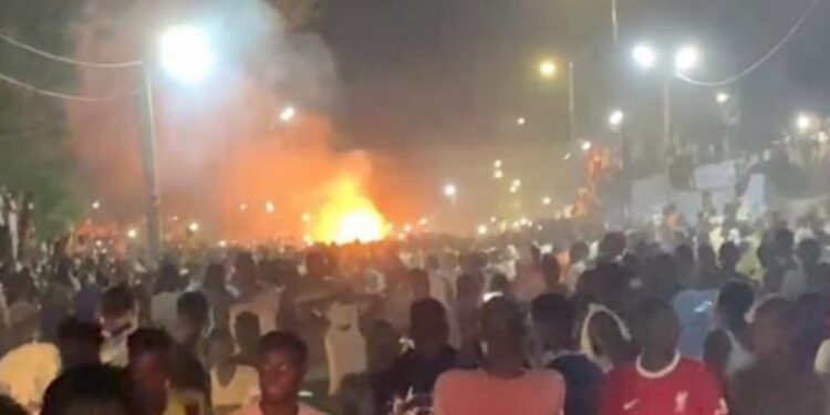 SENEGAL- Après la profanation de la tombe d&rsquo;un présumé « homosexuel », 11 personnes arrêtées