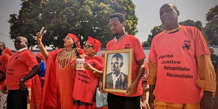 ACTUALITES- Guinée : des proches rendent hommage aux victimes de la répression sous l’ex-président Sékou Touré