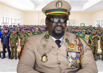 Élévation de Mamadi Doumbouya au grade de général : L&rsquo;UFR dénonce la « Misère » sous son règne et appelle à l&rsquo;honneur et à la dignité