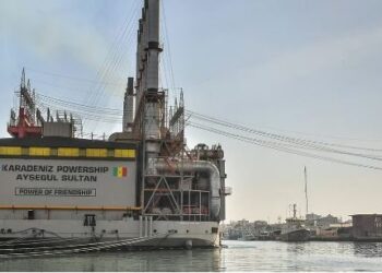 ACTUALITES- Le Général Doumbouya orchestre le retour salvateur du Karpowership : Une lueur d&rsquo;espoir face à la crise énergétique en Guinée