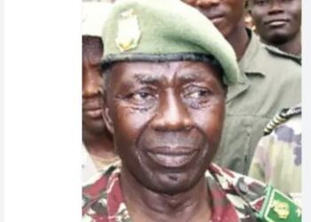 ACTUALITES- Le Général Diarra Camara, ancien chef d’état-major général des armées, s&rsquo;éteint à Tunis