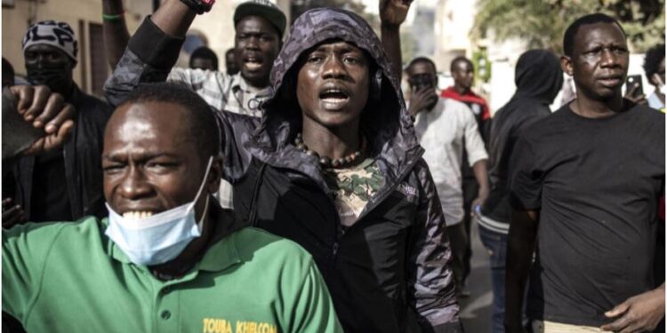 ETRANGER- Présidentielle au Sénégal: le format et les termes des consultations font débat