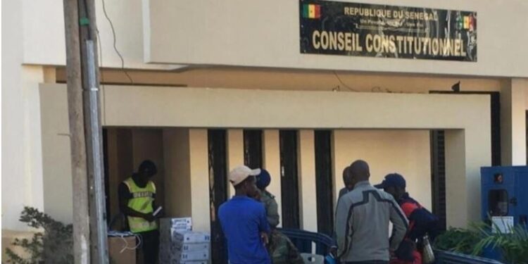 ETRANGER- Sénégal: la présidentielle avant la fin du mandat de Macky Sall, confusion sur la date