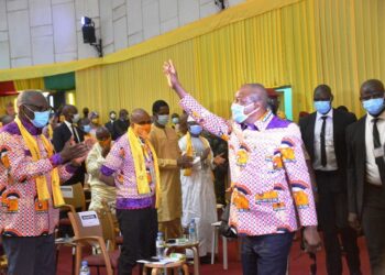 ACTUALITES- Sous les feux de la discorde politique : Bah Oury, Premier ministre contesté, au cœur d&rsquo;une lutte acharnée pour la neutralité dans la transition guinéenne