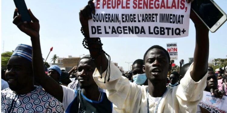 ETRANGER- «Une guerre juridique homophobe»: en Afrique, de nombreux pays durcissent encore leur législation anti-LGBT+