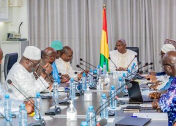 ACTUALITES- Réflexions sur la transition guinéenne : la retraite de Bah Oury à Forécariah et ses implications futures