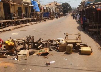 ACTUALITES- Émeute à Kindia : Manifestations contre les coupures d&rsquo;électricité tournent à la violence