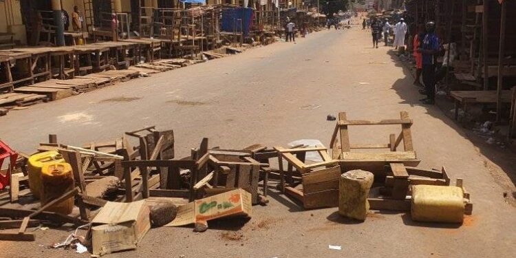 ACTUALITES- Émeute à Kindia : Manifestations contre les coupures d&rsquo;électricité tournent à la violence