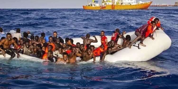 ACTUALITES- Immigration irrégulière : des dizaines de migrants dont des Guinéens sont morts après le chavirement d’un bateau dans les eaux sénégalaises