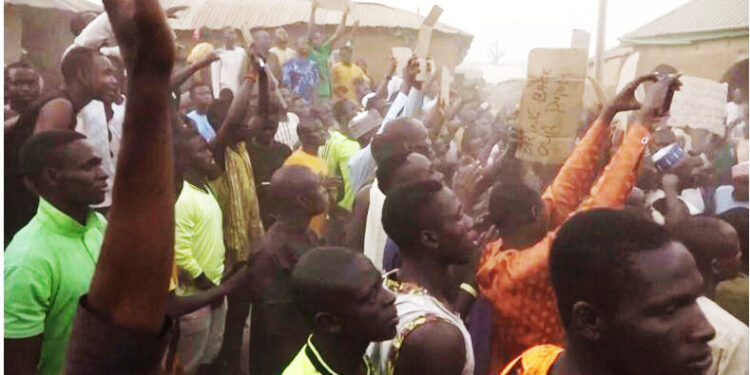 ETRANGER- Nigeria: près de 300 élèves enlevés dans le Nord-Ouest, en pleine vague de kidnappings de masse